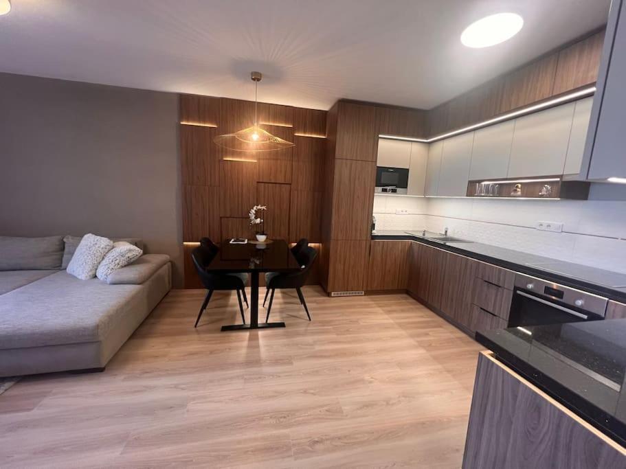 Karzo Property Lk 206 بودابست المظهر الخارجي الصورة